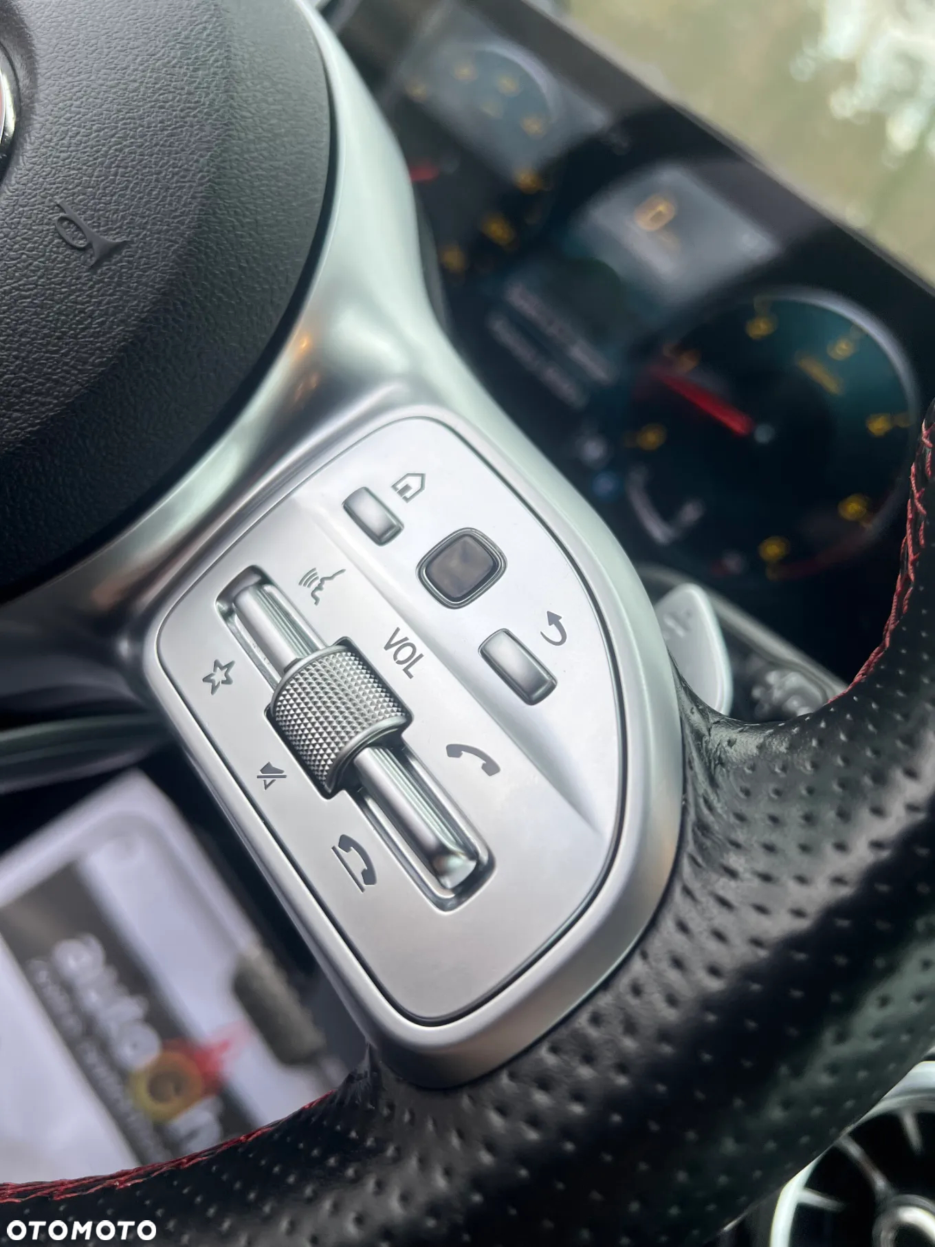 Mercedes-Benz GLA 200 d AMG Line - 38
