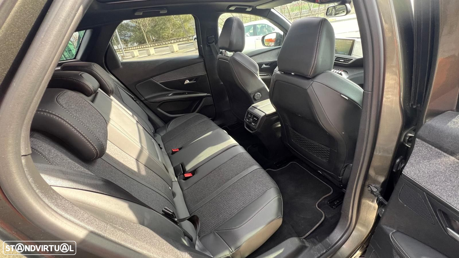 Peugeot 3008 1.5 BlueHDi GT Line - 8