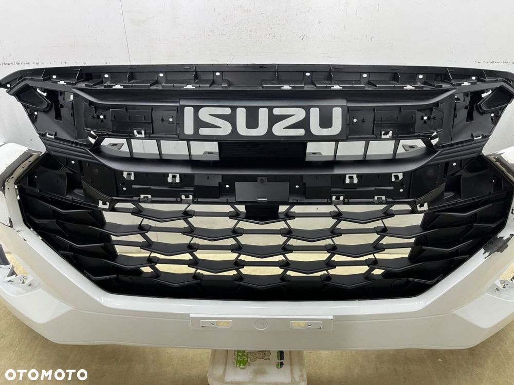 Zderzak przedni Isuzu D-Max DMax 3 III 23r.- Lift przód - 3