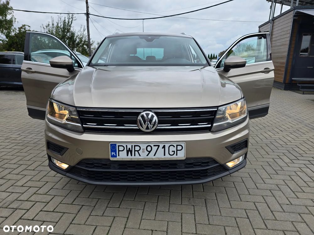 Volkswagen Tiguan - 24