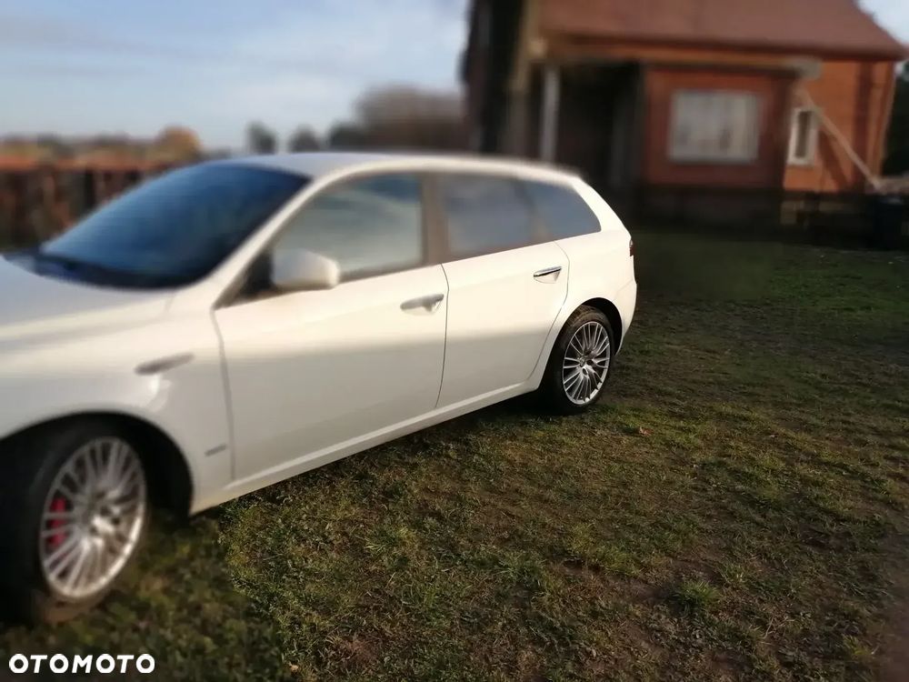 Alfa Romeo 159