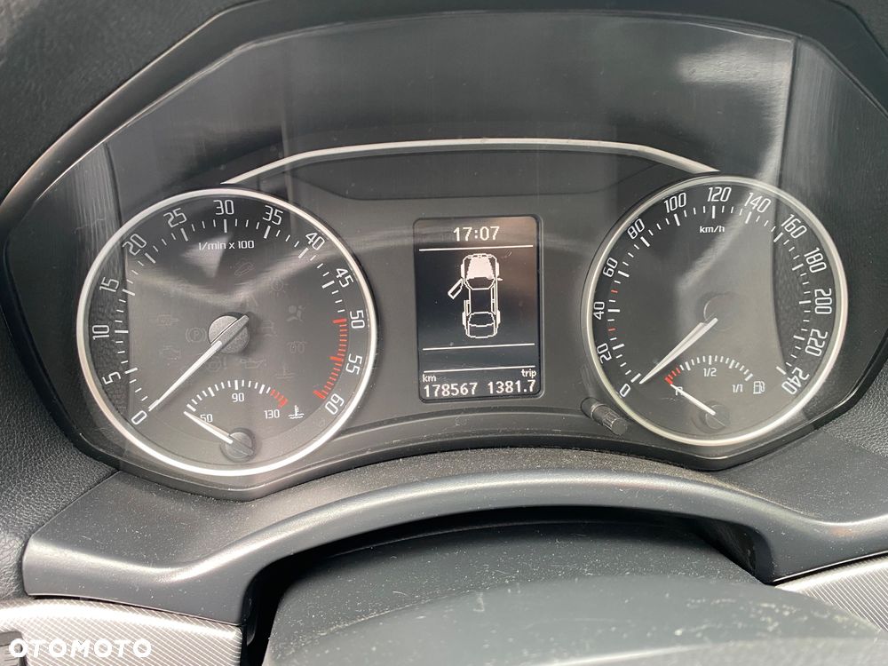 Skoda Octavia 1.6 TDI Elegance - 26