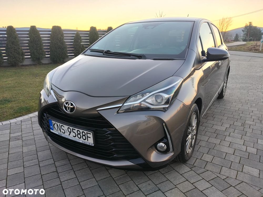 Toyota Yaris 1.5 Premium - 12