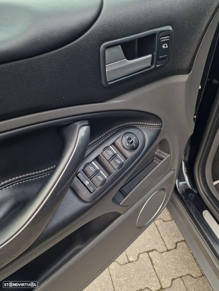 Ford Kuga 2.0 TDCi Titanium - 12