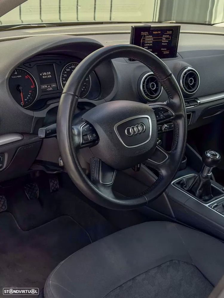 Audi A3 Sportback 1.6 TDI Advance Ultra - 9