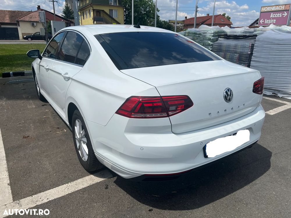 Volkswagen Passat 2.0 TDI DSG Advance - 4