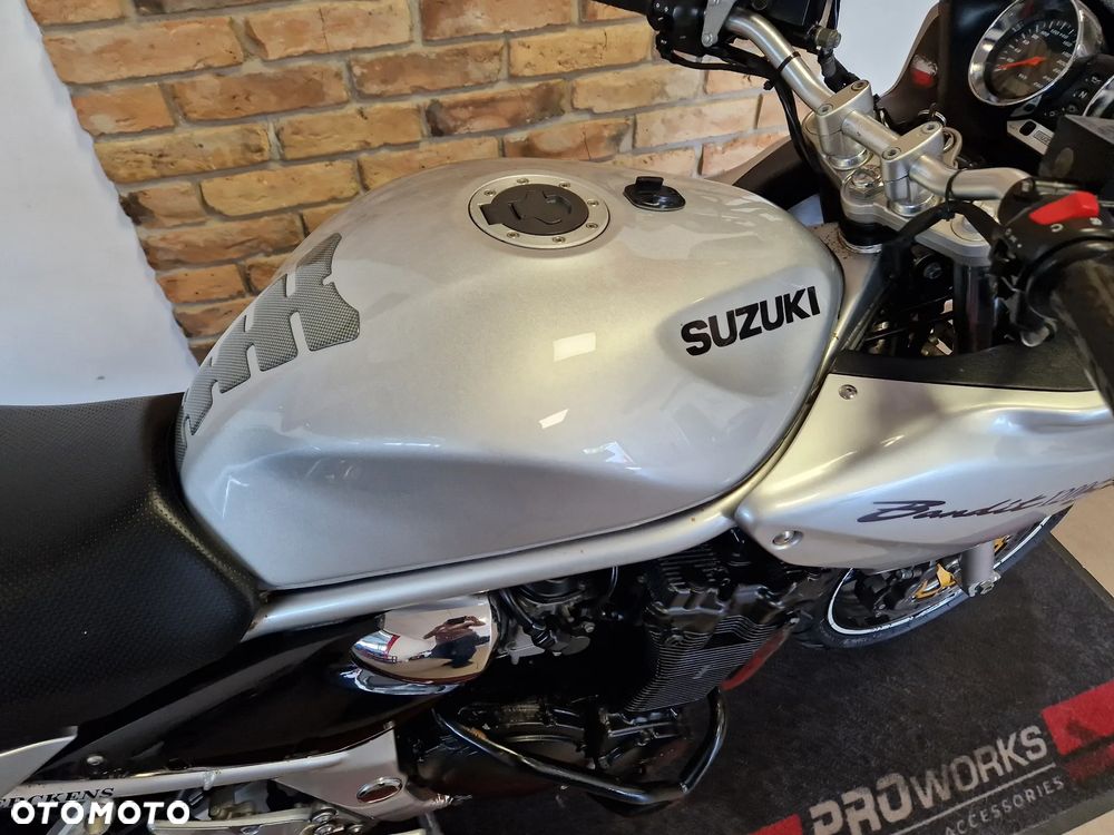 Suzuki Bandit - 33
