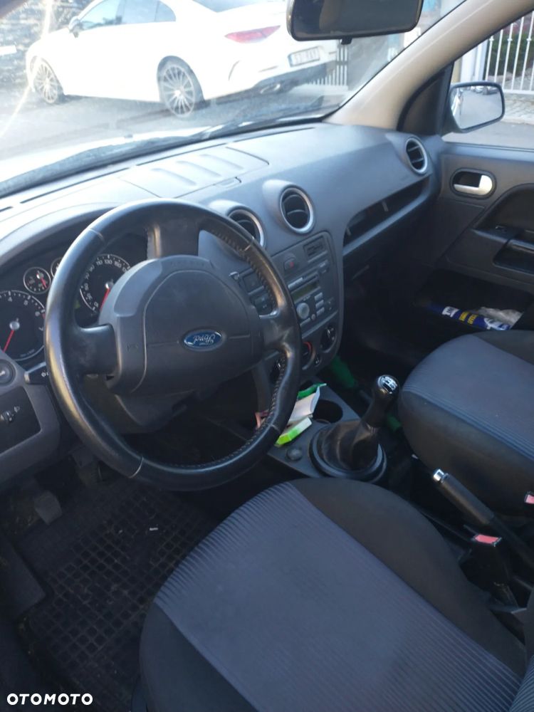 Ford Fusion 1.4 Silver X - 2