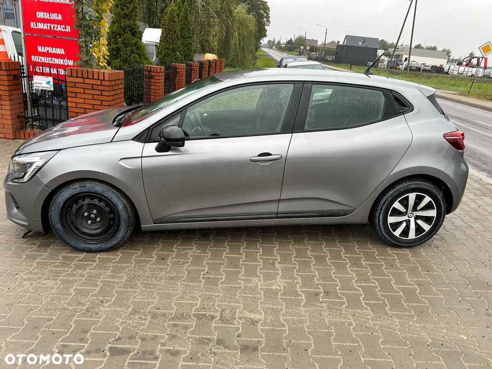 Renault Clio - 31
