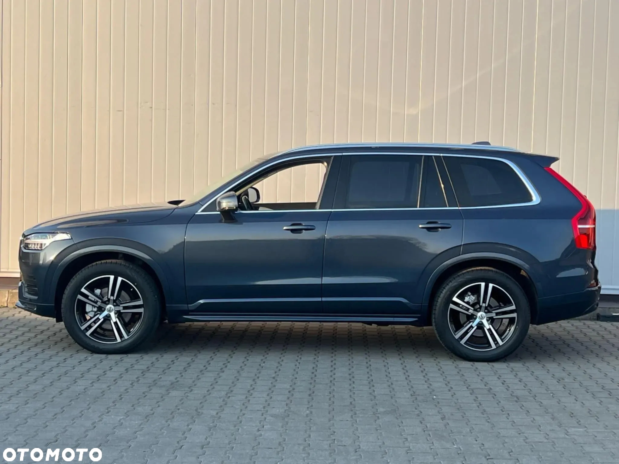 Volvo XC 90 - 2