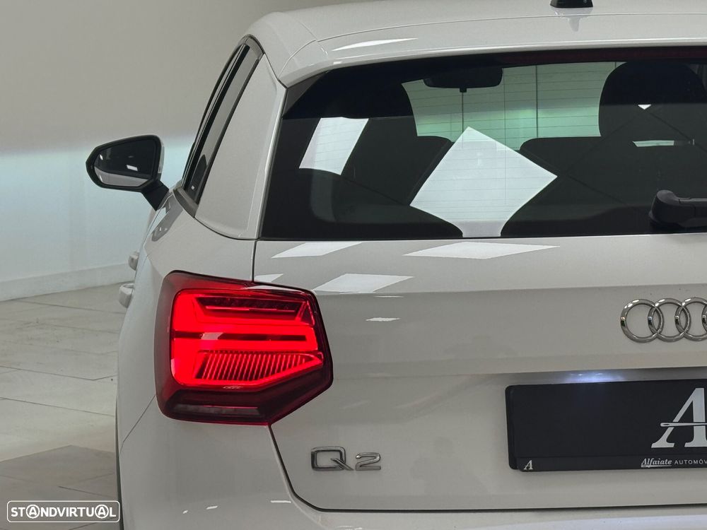 Audi Q2 30 TDI Design S tronic - 12