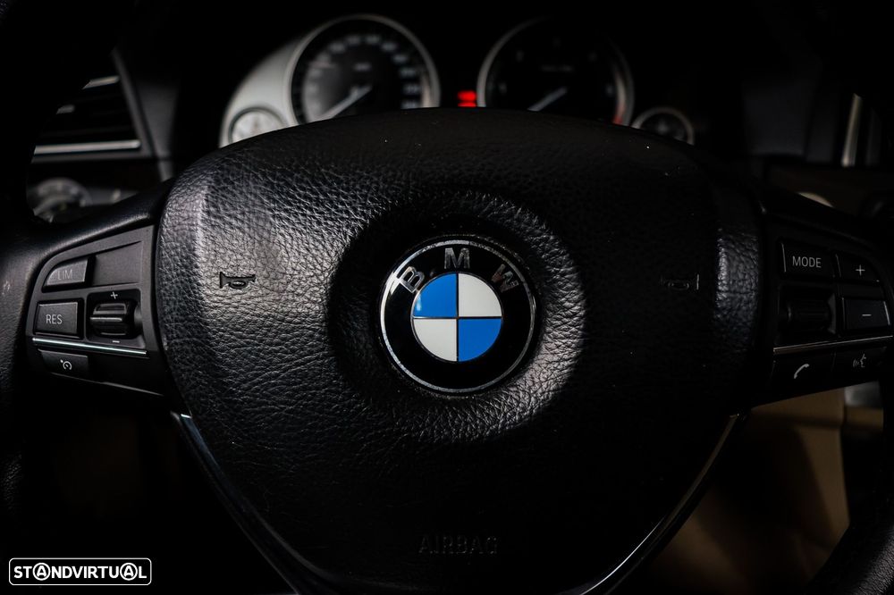 BMW 520 d Line Sport - 15