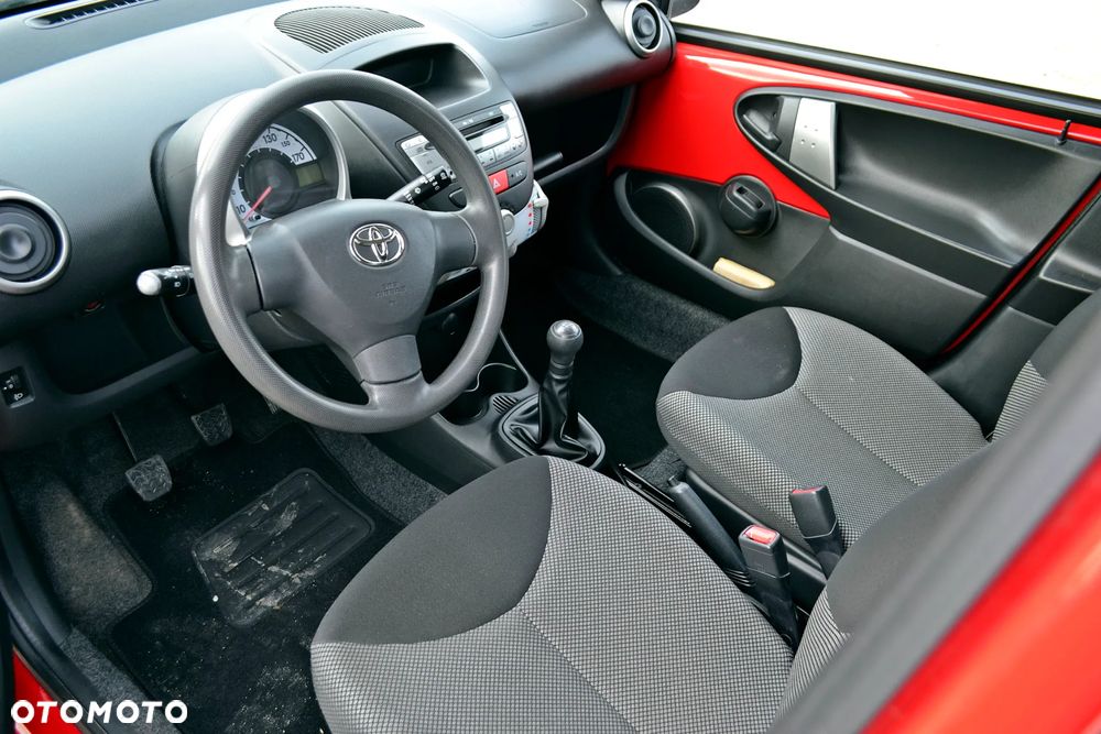 Toyota Aygo - 16