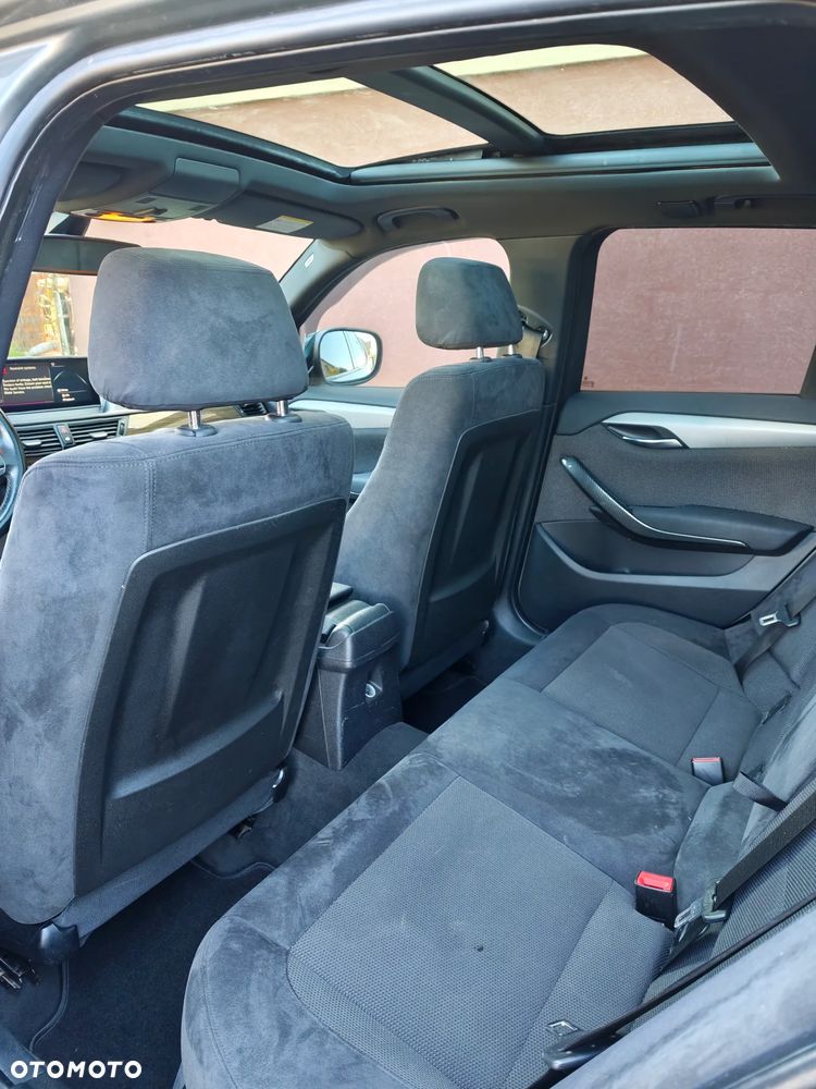 BMW X1 sDrive20d - 20