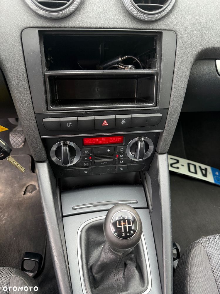 Audi A3 Sportback 1.9 TDI DPF S line Sportpaket plus - 8