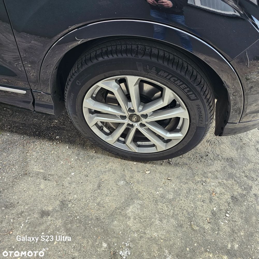 Ford Kuga 2.0 TDCi 4x4 Vignale - 30