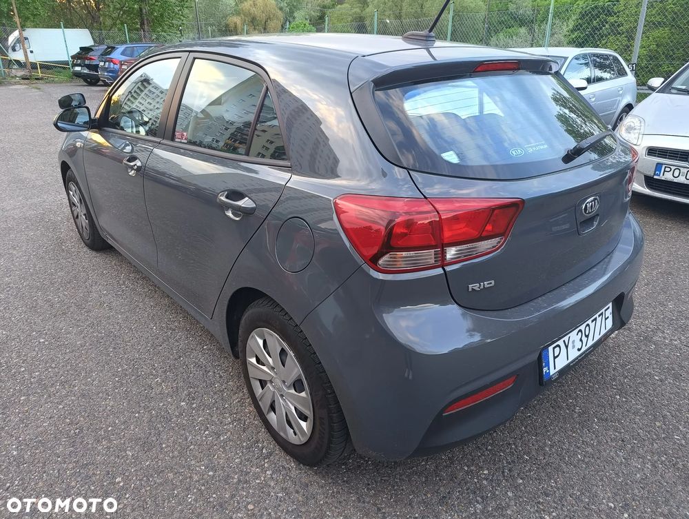 Kia Rio 1.2 M - 7