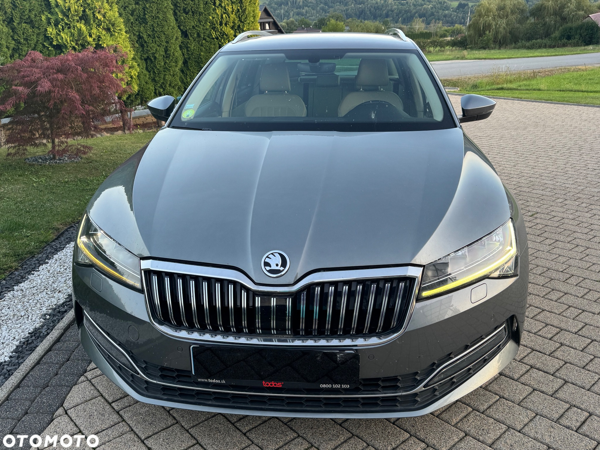 Skoda Superb Combi 2.0 TDI DSG Premium Edition - 4
