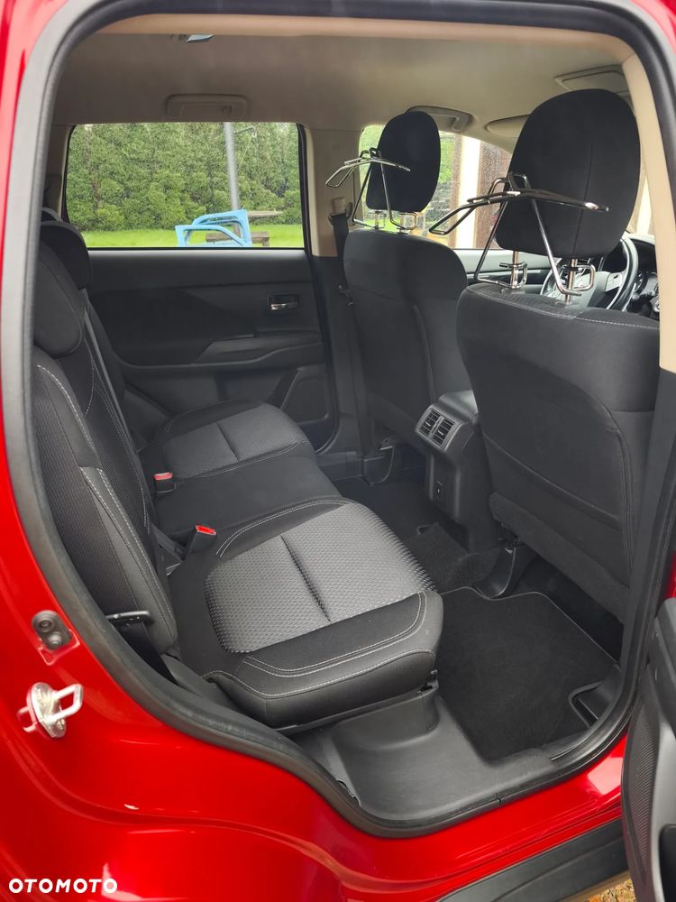 Mitsubishi Outlander 2.0 Intense Comfort 4WD CVT - 21