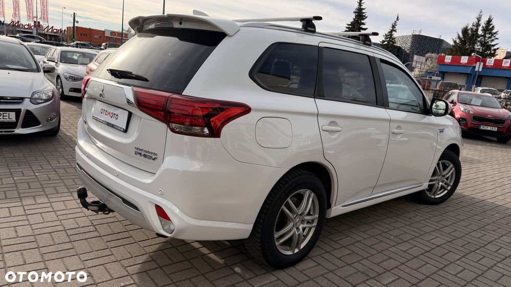 Mitsubishi Outlander 2.4 4WD Diamant+ - 15