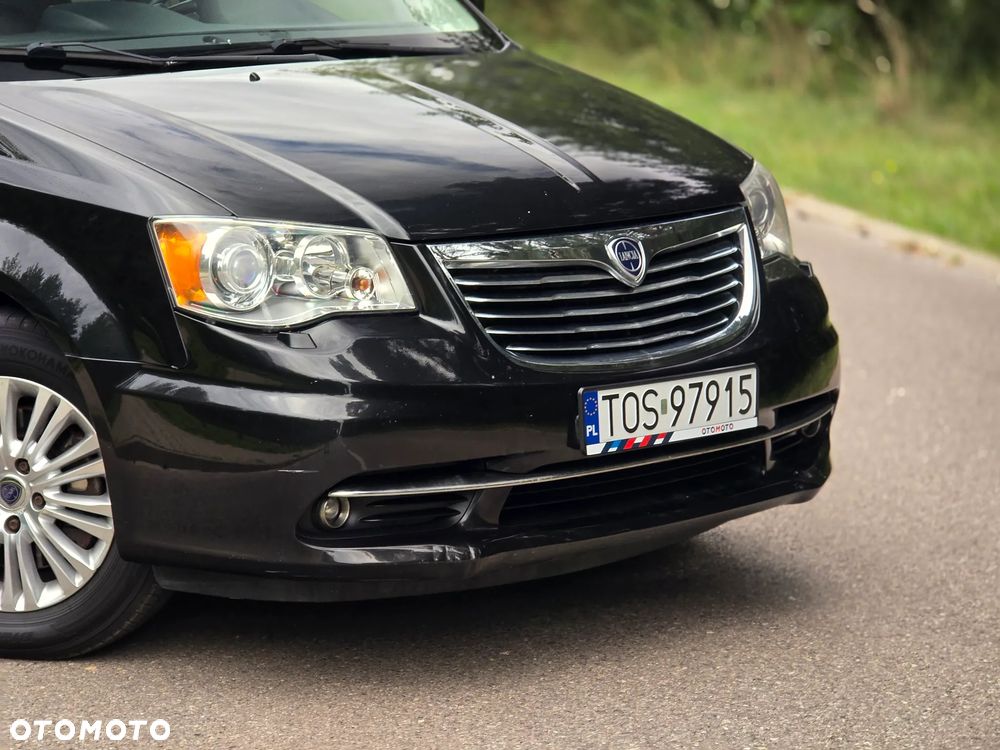 Lancia Voyager 2.8 CRD16v Gold - 35
