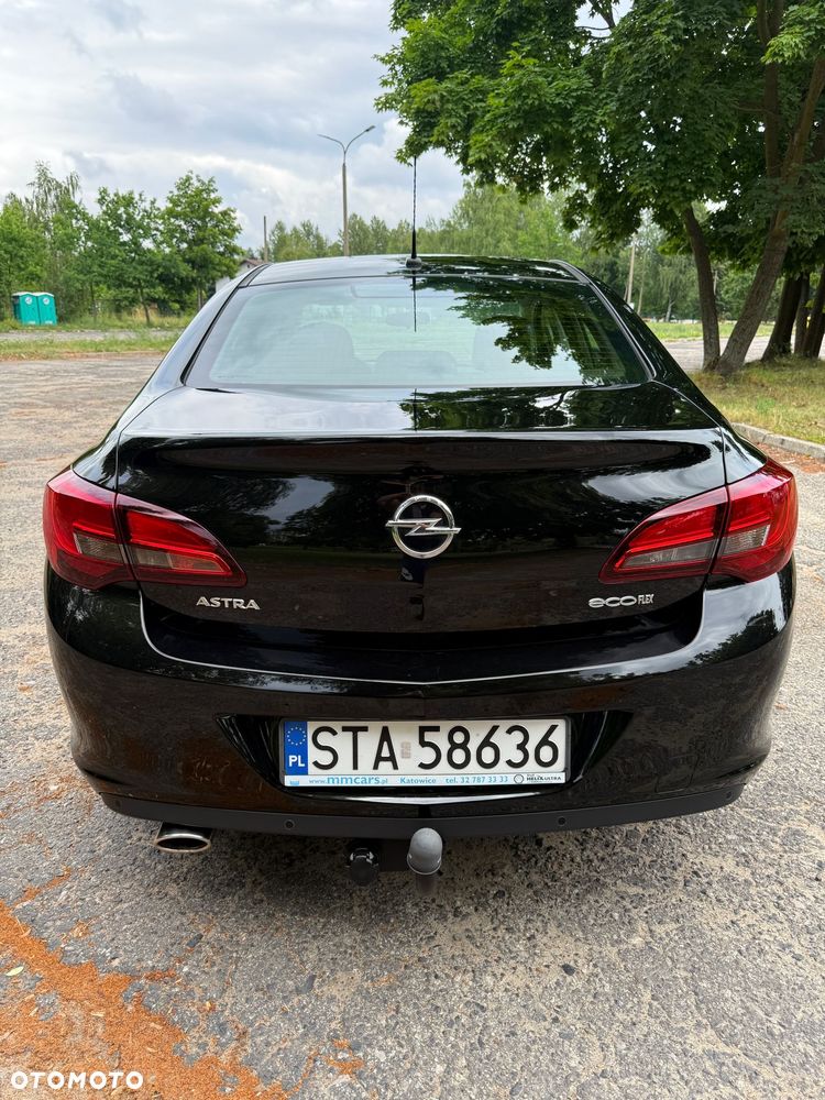 Opel Astra 1.4 T Essentia - 21