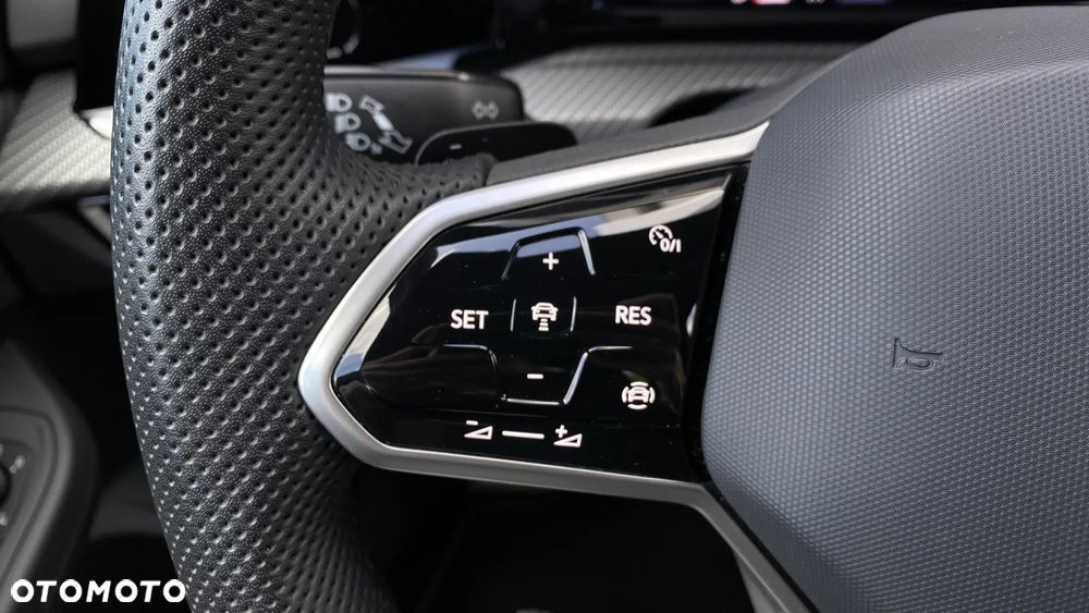 Volkswagen Golf - 9