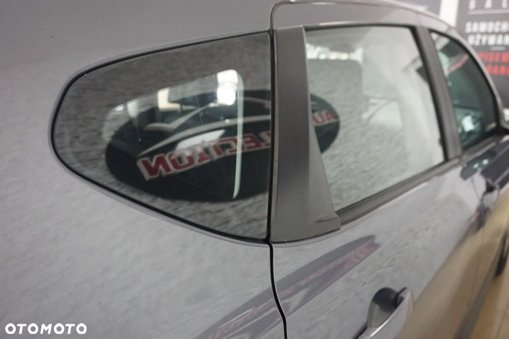 Nissan Qashqai 2.0 dCi DPF tekna - 17