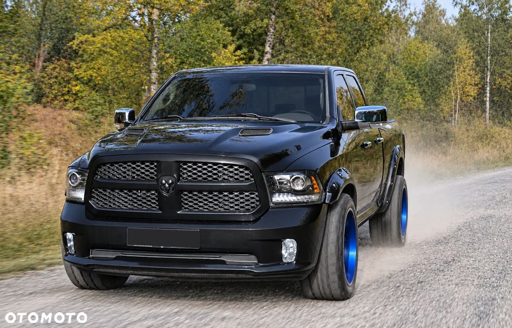 Dodge RAM - 4