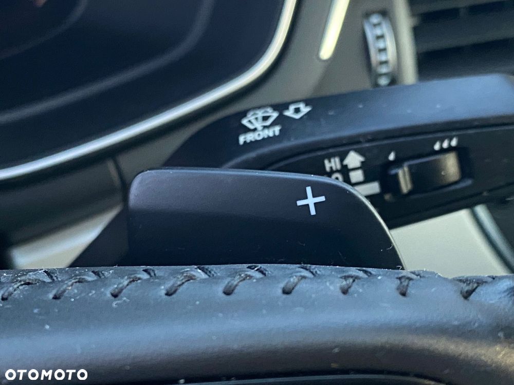 Audi A4 Limousine 40 TFSI S tronic advanced - 25