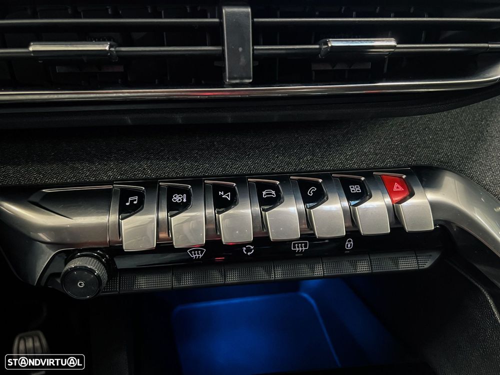 Peugeot 3008 1.2 PureTech Allure Pack - 17