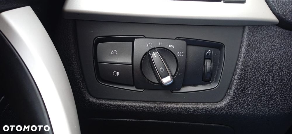 BMW Seria 3 318d - 20