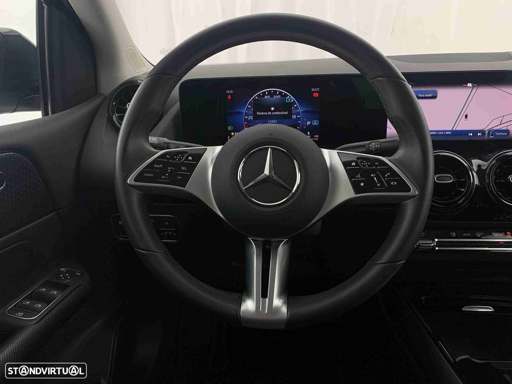 Mercedes-Benz B 180 d - 12