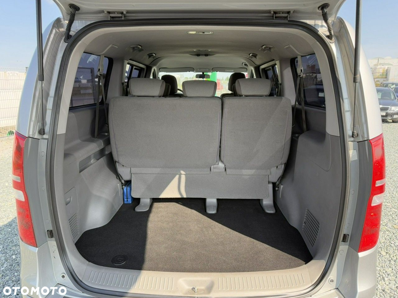 Hyundai H-1 2.5 CRDi Travel Family - 29