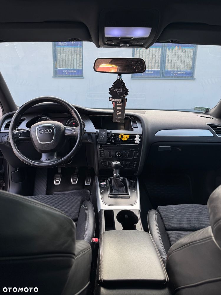 Audi A4 Avant 2.0 TDI - 10