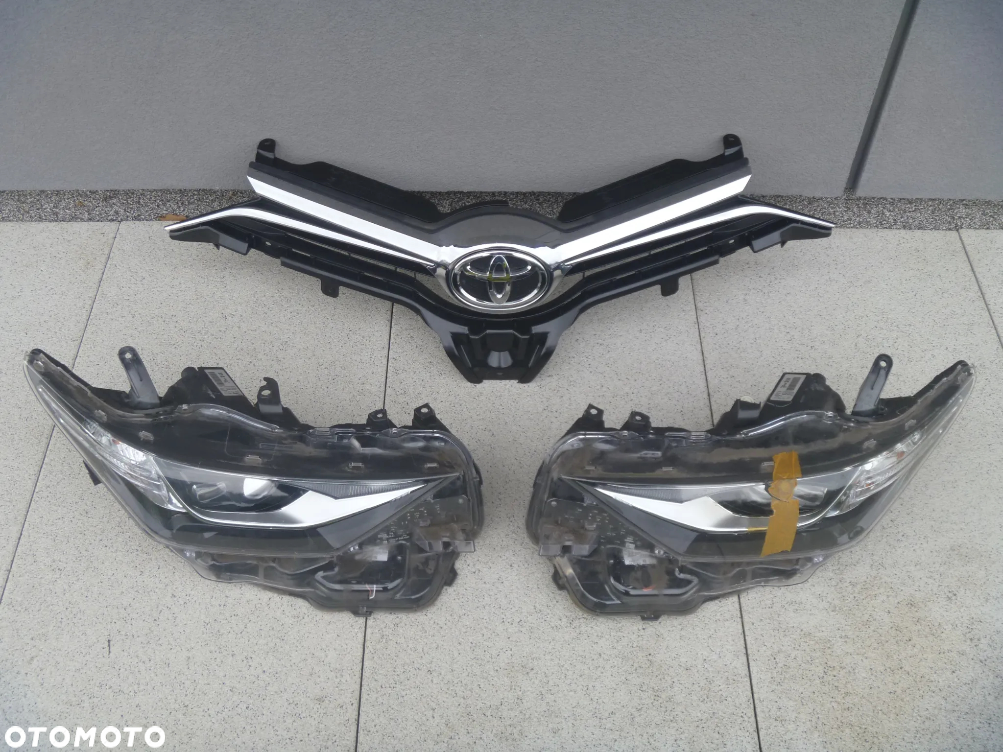 TOYOTA AURIS II LIFT ZDERZAK PRZEDNI ORYGINAŁ PDC - 8