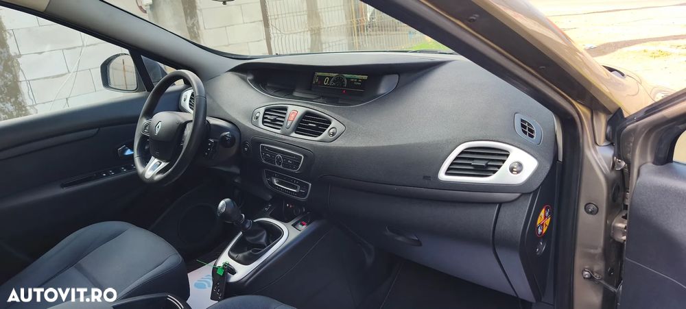 Renault Scenic TCe 130 Dynamique - 21