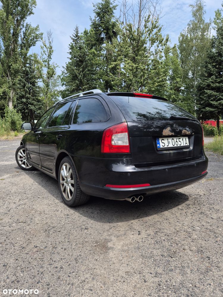 Skoda Octavia 2.0 TDI DPF RS - 8