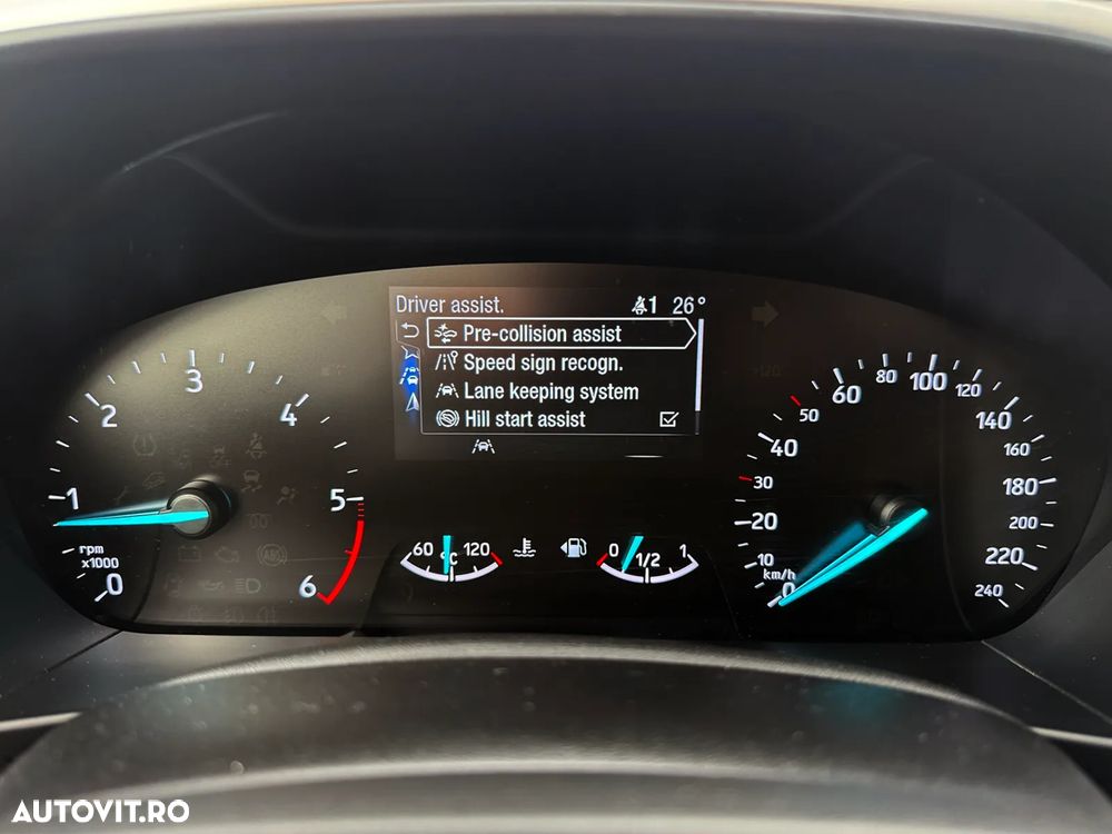 Ford Focus 1.5 EcoBlue Start-Stopp-System COOL&CONNECT - 11