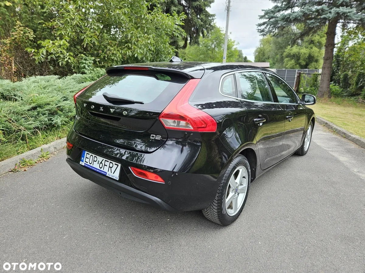 Volvo V40 D2 Momentum - 4