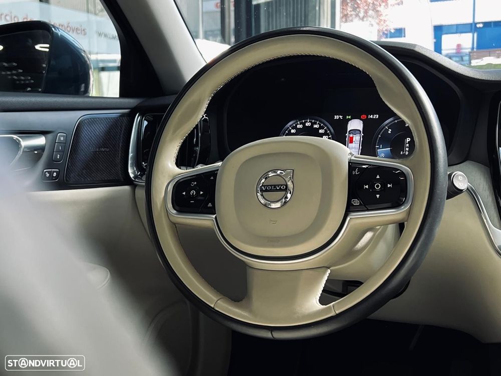 Volvo V60 2.0 D3 Inscription Geartronic - 23
