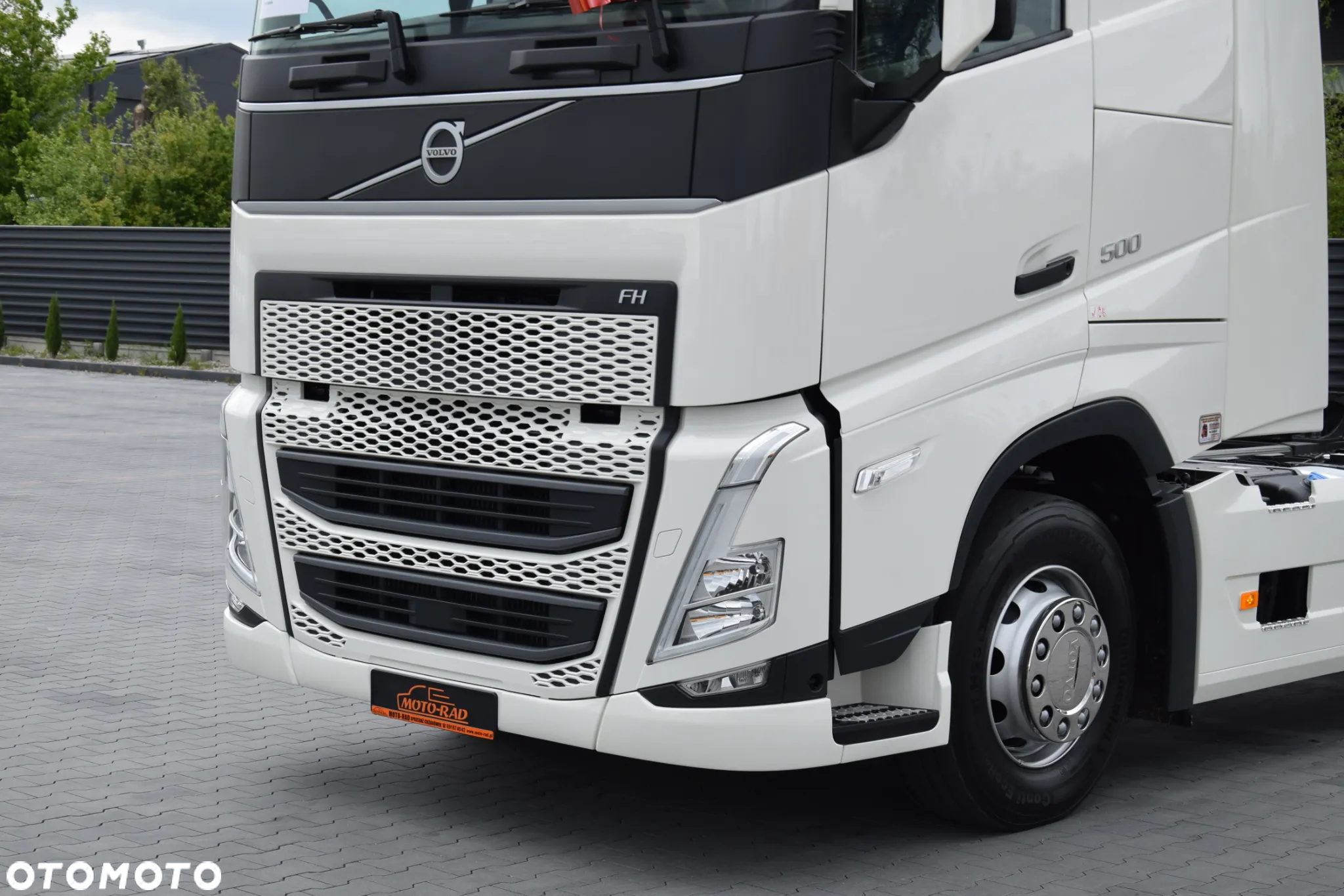 Volvo FH500 / EURO 6 / NOWY MODEL / KLIMATYZACJA POSTOJOWA / ACC / LEDY / 2 ZBIORNIKI PALIWA / FULL SPILERY / 2022 / NISKI PRZEBIEG / SERWISOWANY / SPROWADZONY - 9