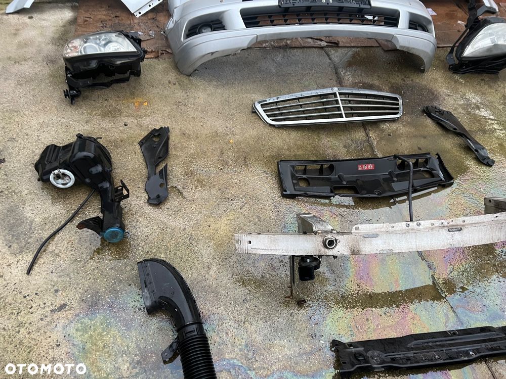 Mercedes w204 przód kompletny maska grill gril lampy lusterko c775 błotnik przedni prawy lewy przód zbiorniczek spryskiwaczy zderzak przedni pdc klapa bagażnika zderzak tył tylni lampa tył tylnią pas przedni kompletny z chłodnicami belka w204 c klasa próg zamek drzwi - 10