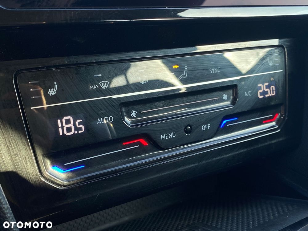 Volkswagen Passat - 20