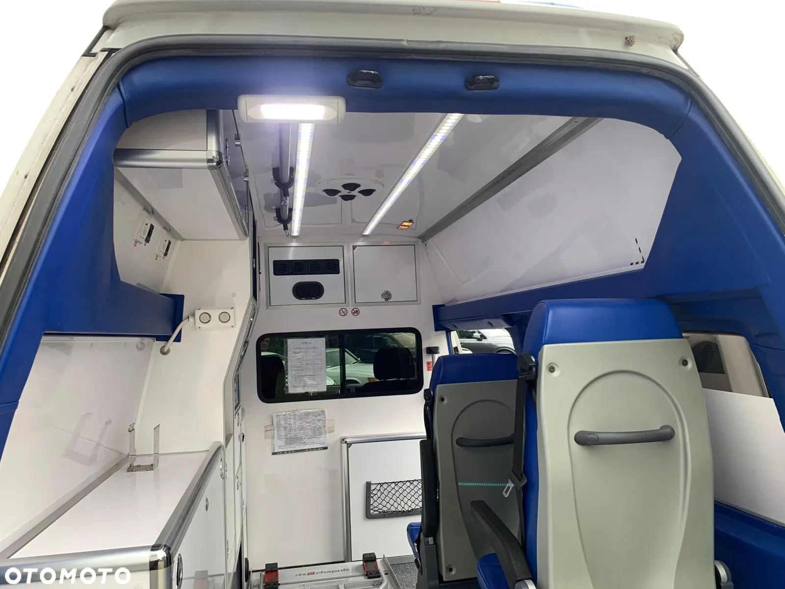 Volkswagen Transporter T6 Karetka Ambulans - 16