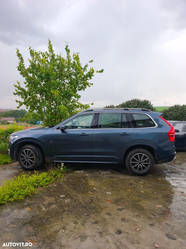 Volvo XC 90 - 5