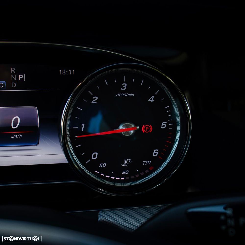 Mercedes-Benz E 220 d Avantgarde - 13