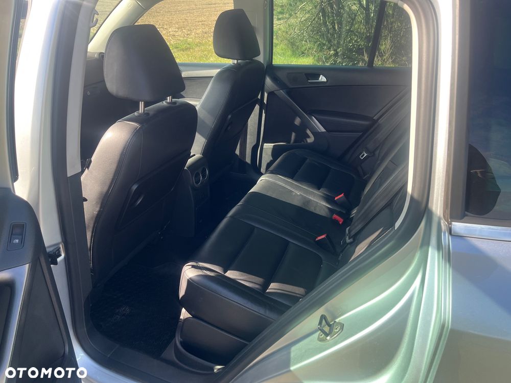 Volkswagen Tiguan - 11