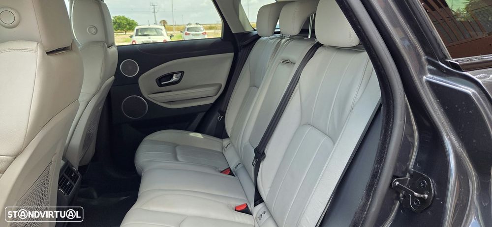 Land Rover Range Rover Evoque 2.0 TD4 SE Dynamic Auto - 24