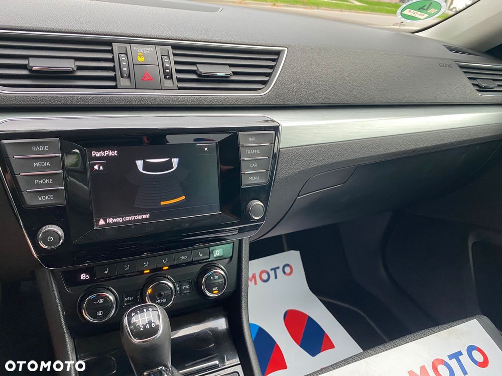 Skoda Superb 2.0 TDI Ambition - 5